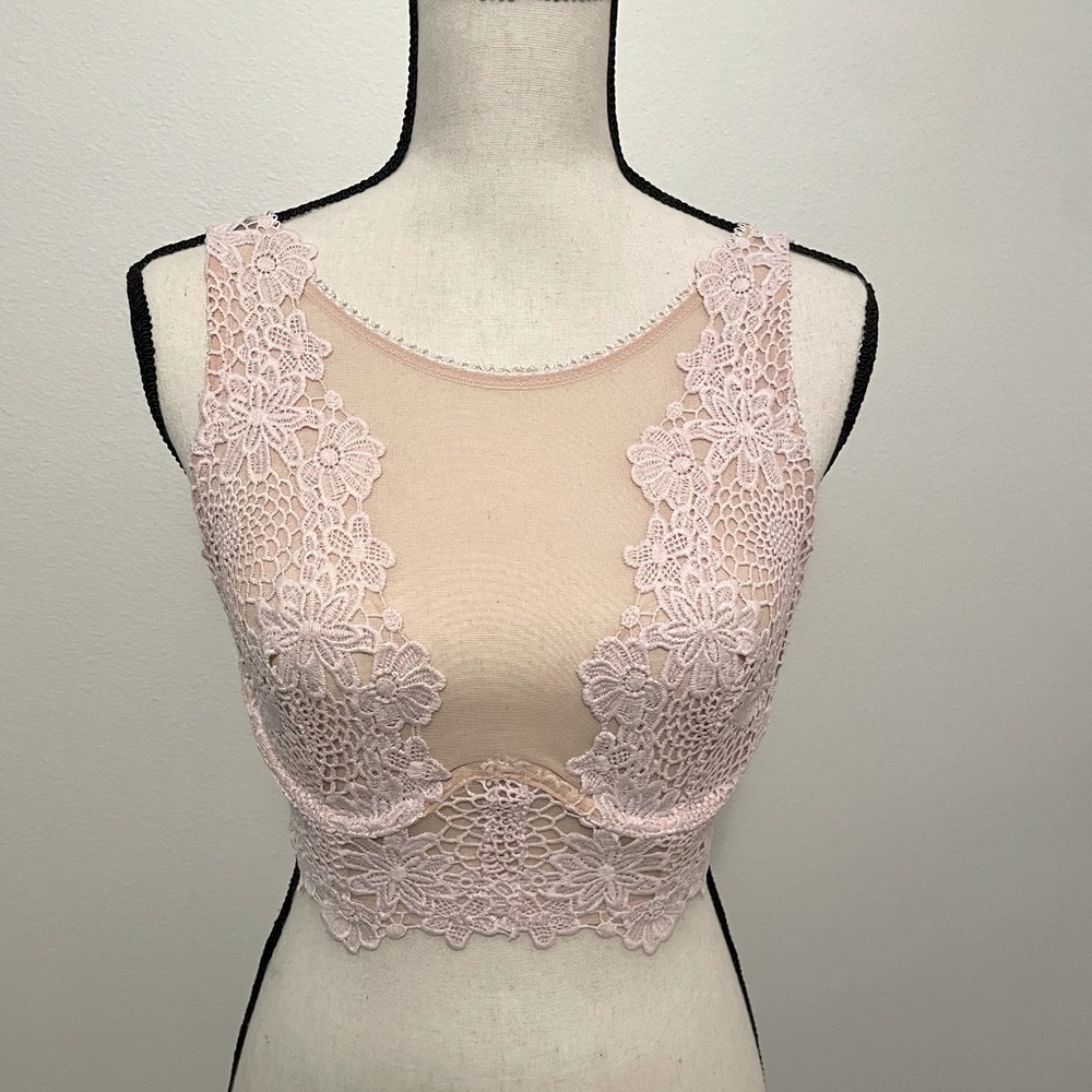 32D beautiful Victoria’s Secret lace bustier